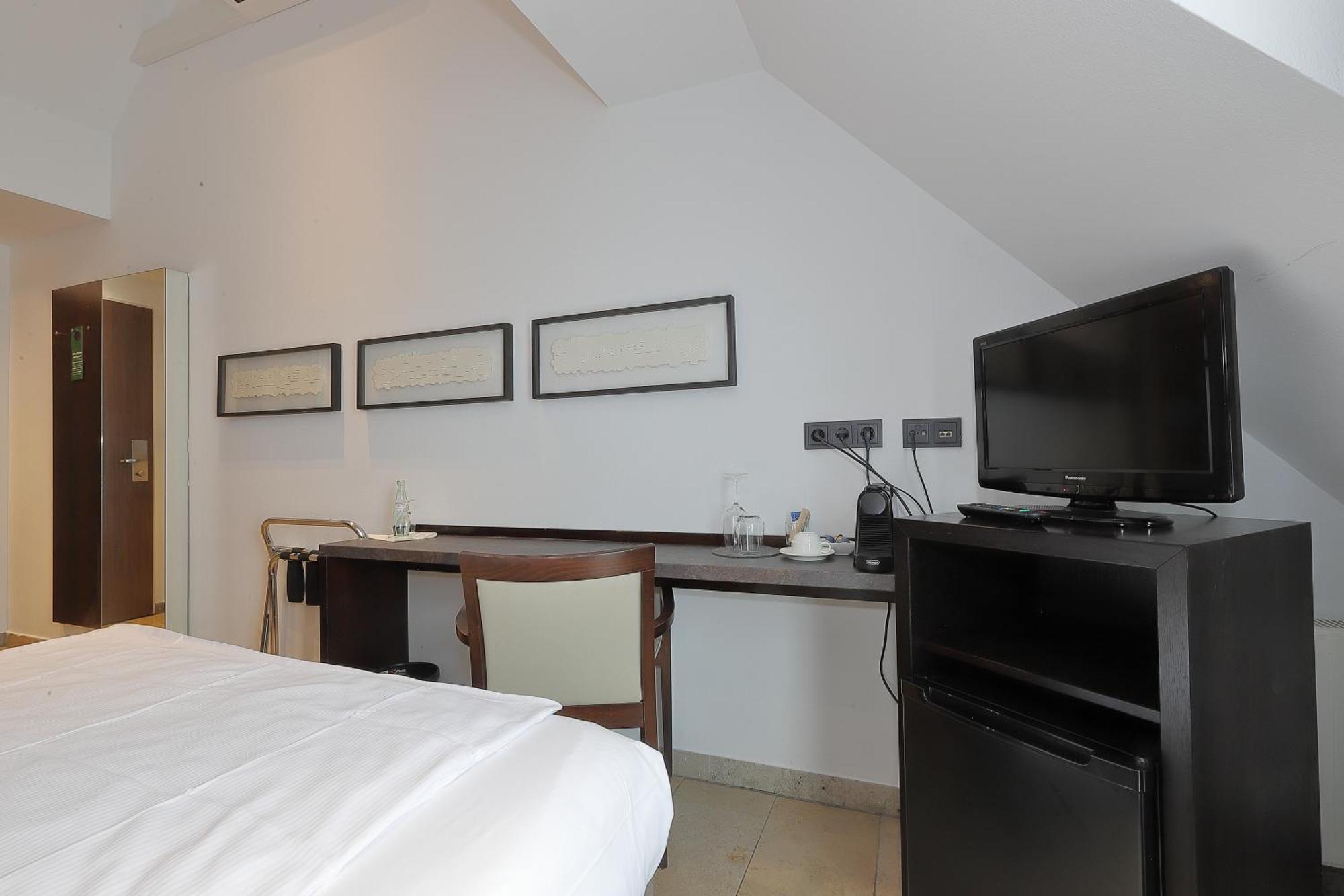 Devin Art Hotel Düsseldorf Eksteriør billede
